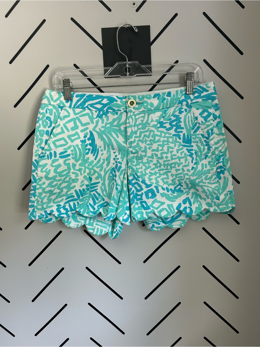 Lilly Pulitzer buttercup shorts scalloped edge